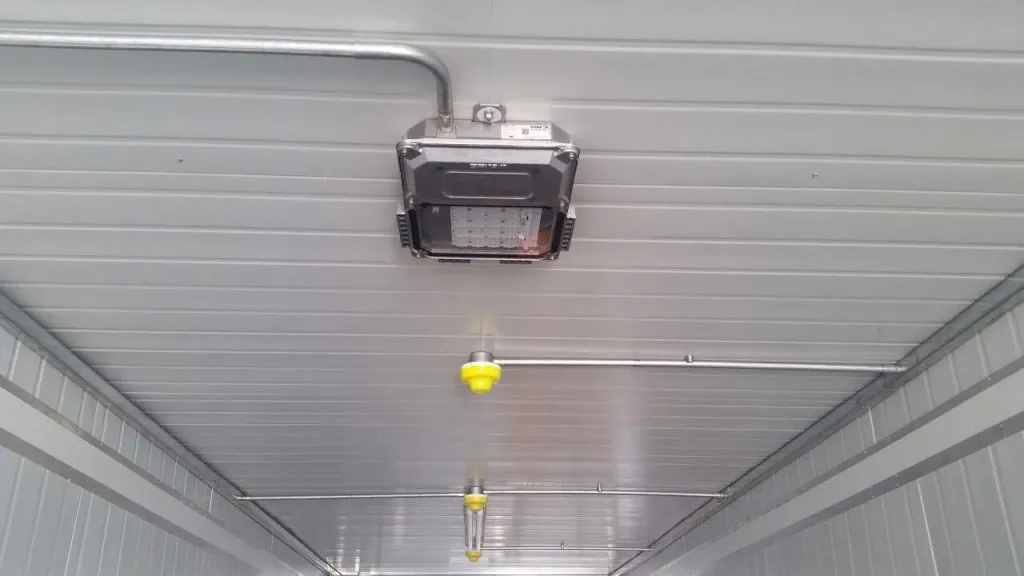 Industrial container conversion with external platform