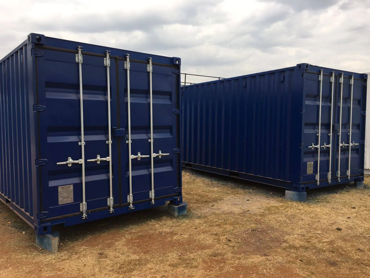 New one-trip 6m shipping containers